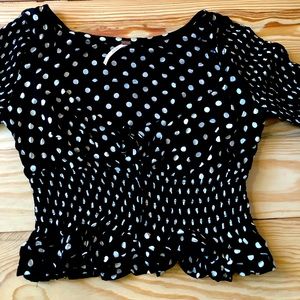 Black and white cropped top